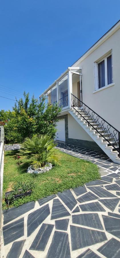Belle Maison Avec Jardin Rdc T3 De 70M2 Vacances Ou Cure Thermale Rochefort Buitenkant foto