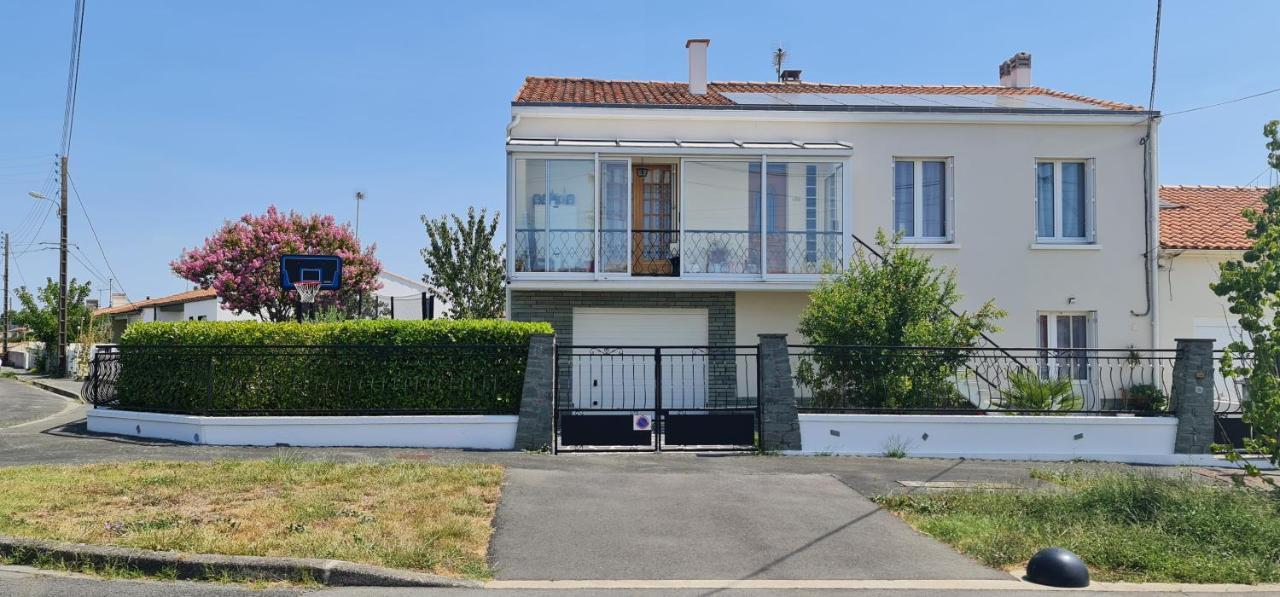 Belle Maison Avec Jardin Rdc T3 De 70M2 Vacances Ou Cure Thermale Rochefort Buitenkant foto